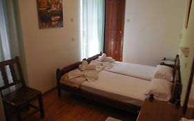 Adonis Rooms